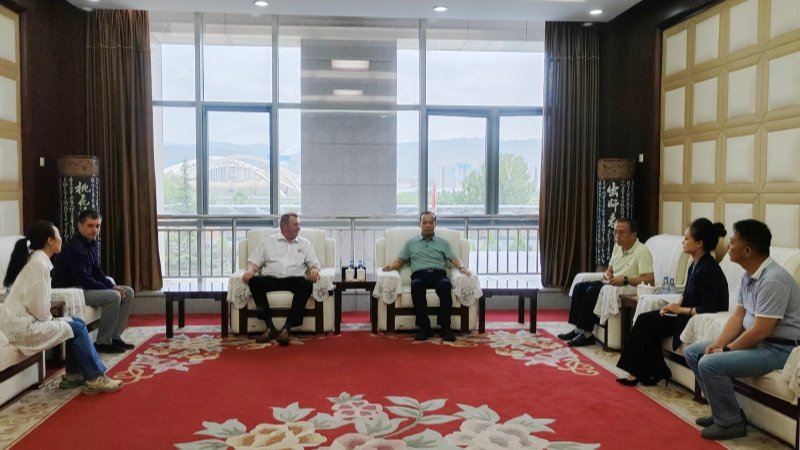 我院成功举办中白科技交流学术报告会