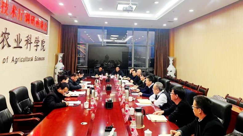 省科技厅党组书记、厅长闵苹一行来院调研